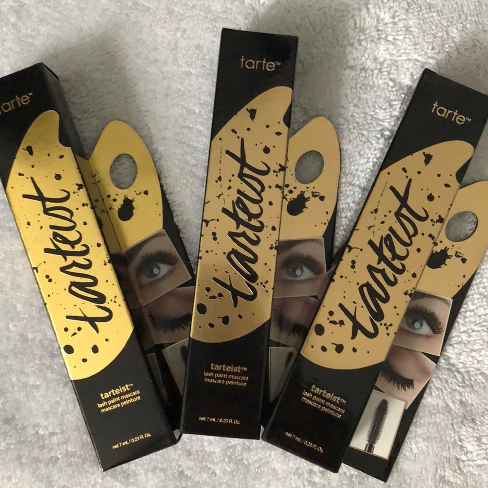 Tarte Mascara in BLACK